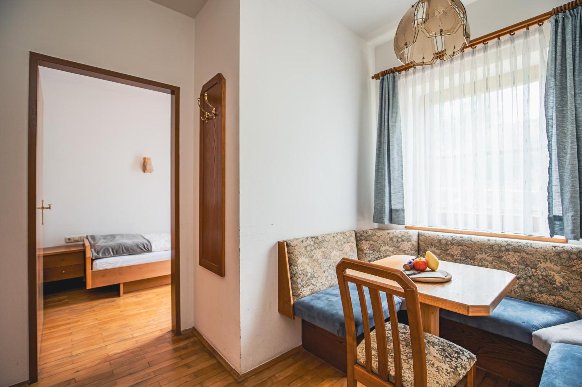 Gasthof Wiesenhofer Hotel Miesenbach  Luaran gambar