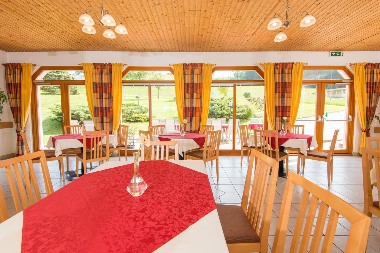 Gasthof Wiesenhofer Hotel Miesenbach  Luaran gambar